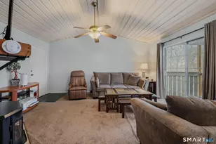 85 Crown Knoll Ct, Groton, CT 06340 - Photo 5