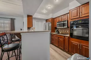 85 Crown Knoll Ct, Groton, CT 06340 - Photo 13