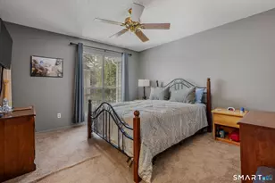 85 Crown Knoll Ct, Groton, CT 06340 - Photo 17