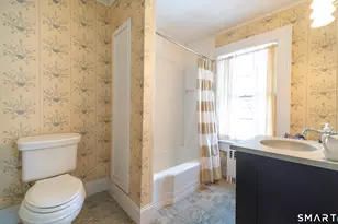 185 Broadway St, Norwich, CT 06360 - Photo 33