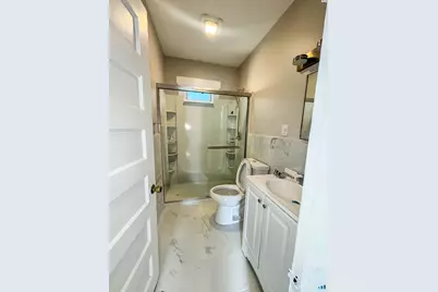 251 Hough Avenue, Bridgeport, CT 06608 - Photo 7