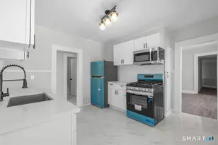 725 Beechwood Ave, Bridgeport, CT 06605 - Photo 5