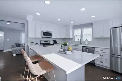 457 Summit Street, Bridgeport, CT 06606 - Photo 7