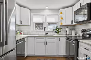 12 Fremont St, Meriden, CT 06451 - Photo 5