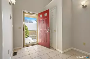 51 Brittania Dr, Danbury, CT 06811 - Photo 3