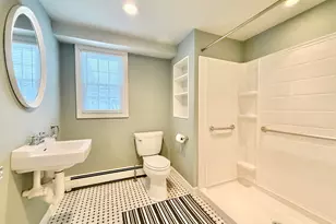 99 Quinsey Dr, Bridgeport, CT 06606 - Photo 7