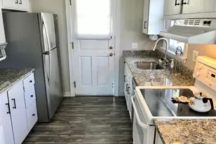 40 Parkway S, New London, CT 06320 - Photo 9