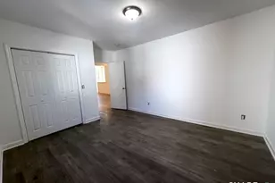 30 Dora St, Stamford, CT 06902 - Photo 11