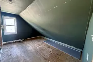 30 Dora St, Stamford, CT 06902 - Photo 17