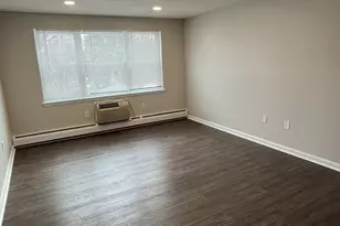 270 High St, Torrington, CT 06790 - Photo 3