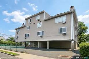 638 Cove Rd, Stamford, CT 06902 - Photo 3