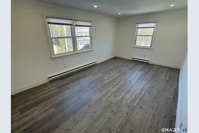 1 Reynolds Avenue #Upstairs, Stamford, CT 06905 - Photo 5