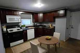 50 Hillcrest Ave, West Hartford, CT 06110 - Photo 11