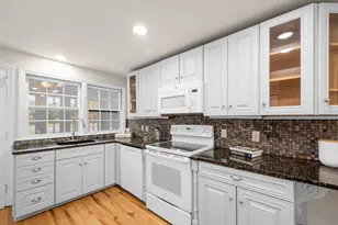 11 High Gate Ln, West Hartford, CT 06107 - Photo 15