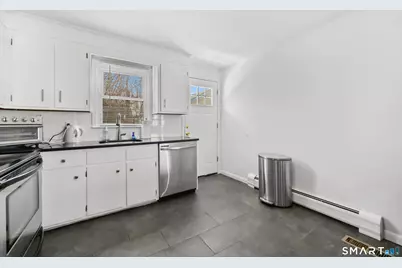 95 Alexander Avenue, Bridgeport, CT 06606 - Photo 11