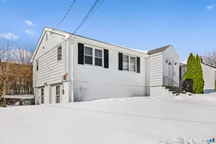 95 Alexander Ave, Bridgeport, CT 06606 - Photo 3