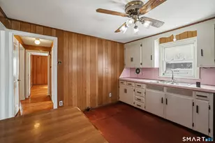 443 Elm St, Windsor Locks, CT 06096 - Photo 13