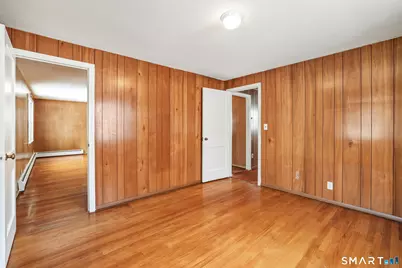 443 Elm Street, Windsor Locks, CT 06096 - Photo 9