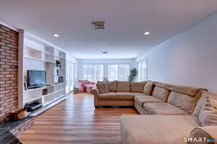 22 Apple Tree Ln, Windsor, CT 06095 - Photo 9