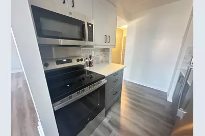 120 Huntington Turnpike #206, Bridgeport, CT 06610 - Photo 5