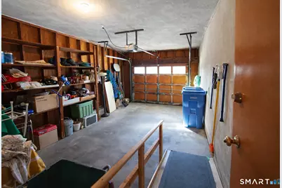 30 Day Spring Avenue, Hamden, CT 06518 - Photo 9