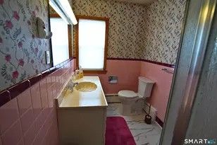 30 Day Spring Ave, Hamden, CT 06518 - Photo 17