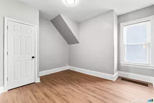 394 Gregory St, Bridgeport, CT 06604 - Photo 15