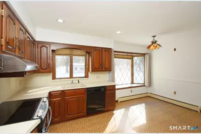 463 Herbert Street, Orange, CT 06477 - Photo 15