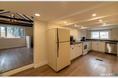 231 Broad Street, Norwich, CT 06360 - Photo 11