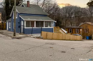231 Broad St, Norwich, CT 06360 - Photo 3