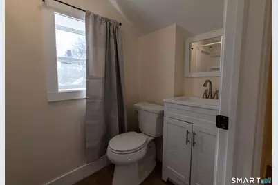 231 Broad Street, Norwich, CT 06360 - Photo 17