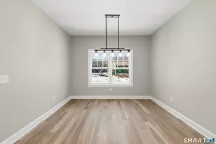 42 Holcomb St, Simsbury, CT 06070 - Photo 17