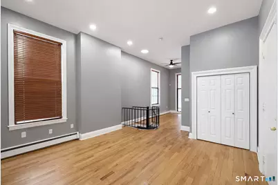 23 Charter Oak Place #APT 1, Hartford, CT 06106 - Photo 5