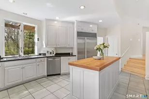 32 Buttonball Ln, Weston, CT 06883 - Photo 13