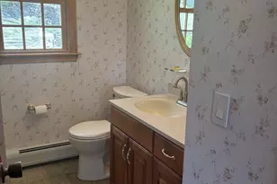 42 10 Coat Ln, Shelton, CT 06484 - Photo 11