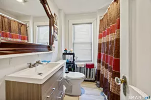 962 Corbin Ave, New Britain, CT 06052 - Photo 15