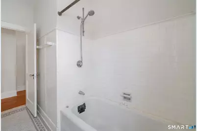 781 Farmington Avenue, West Hartford, CT 06119 - Photo 33