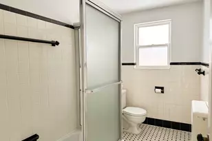 52 Arnold Way, West Hartford, CT 06119 - Photo 17