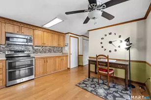 112 Victorian Dr, Norwich, CT 06360 - Photo 11