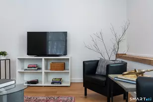 179 Butternut St, Middletown, CT 06457 - Photo 3