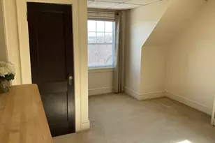 405 Mohegan Ave Pkwy, Waterford, CT 06375 - Photo 5