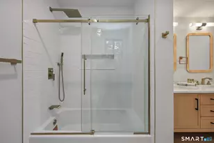 488 Commanche Ln, Stratford, CT 06614 - Photo 15