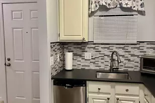 1623 Old Pond Ln, Norwich, CT 06360 - Photo 3