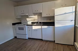 100 Hickory St, Norwich, CT 06360 - Photo 1