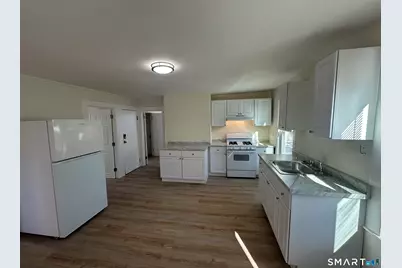 30 Jefferson Avenue, New London, CT 06320 - Photo 3