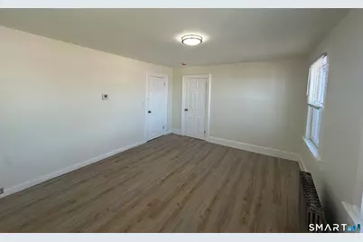 30 Jefferson Avenue, New London, CT 06320 - Photo 9