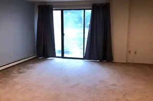 6 Bouton St E, Stamford, CT 06907 - Photo 9