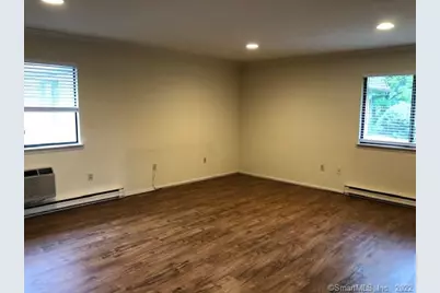 6 Bouton Street East #4, Stamford, CT 06907 - Photo 5