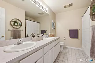 560 Silver Sands Rd, East Haven, CT 06512 - Photo 21