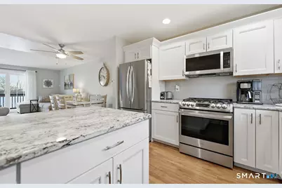 560 Silver Sands Road #703, East Haven, CT 06512 - Photo 15